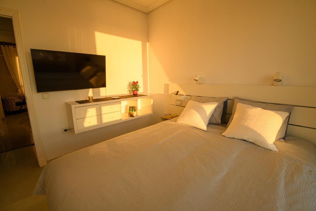 Preciado apartamento con vistas frontales al mar Cádiz Exterior foto